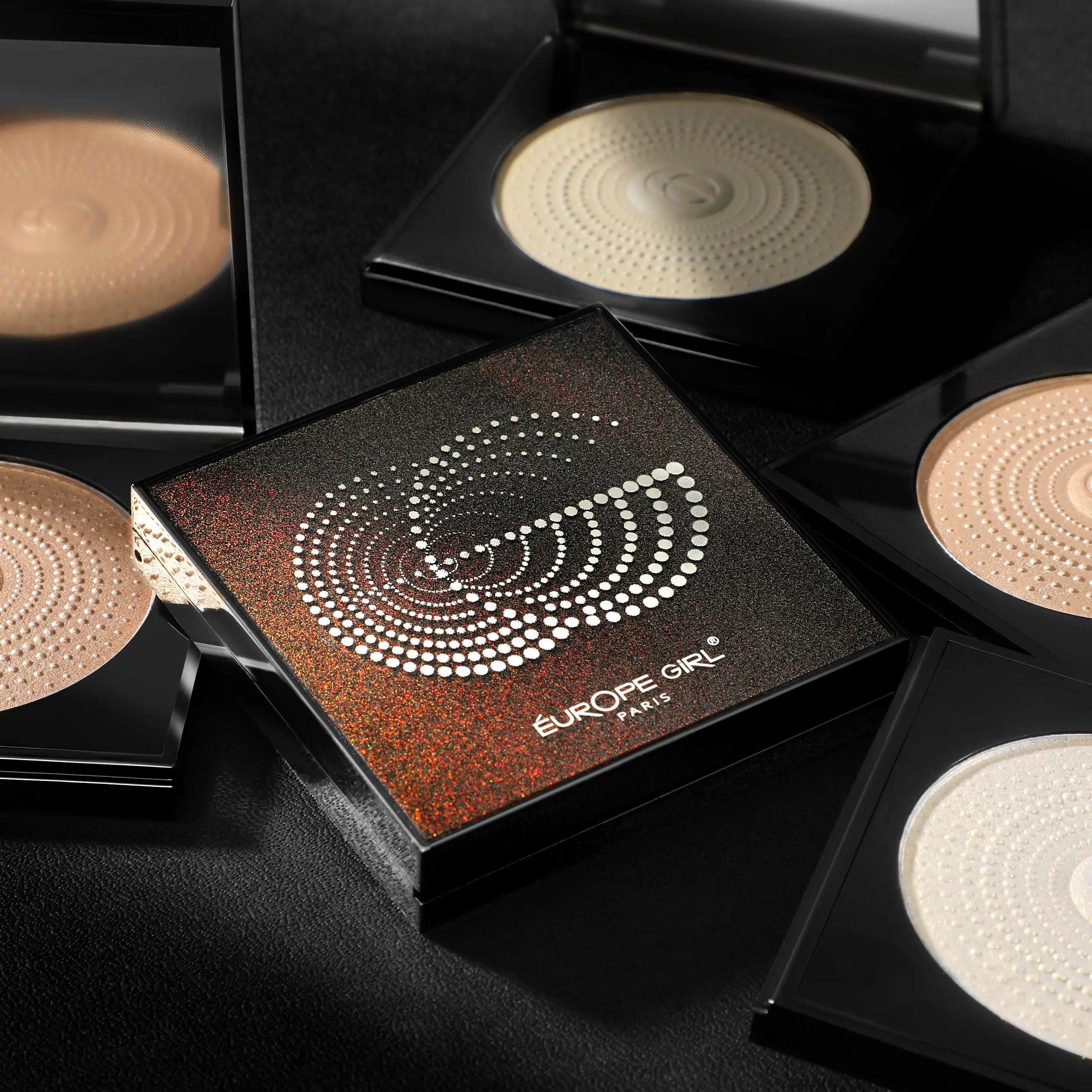 Éurope Girl Endless Glow Highlighter | Water like, Dewy Sheen | Oil Free, Creamy Texture | Cruelty Free & Vegan | 10g