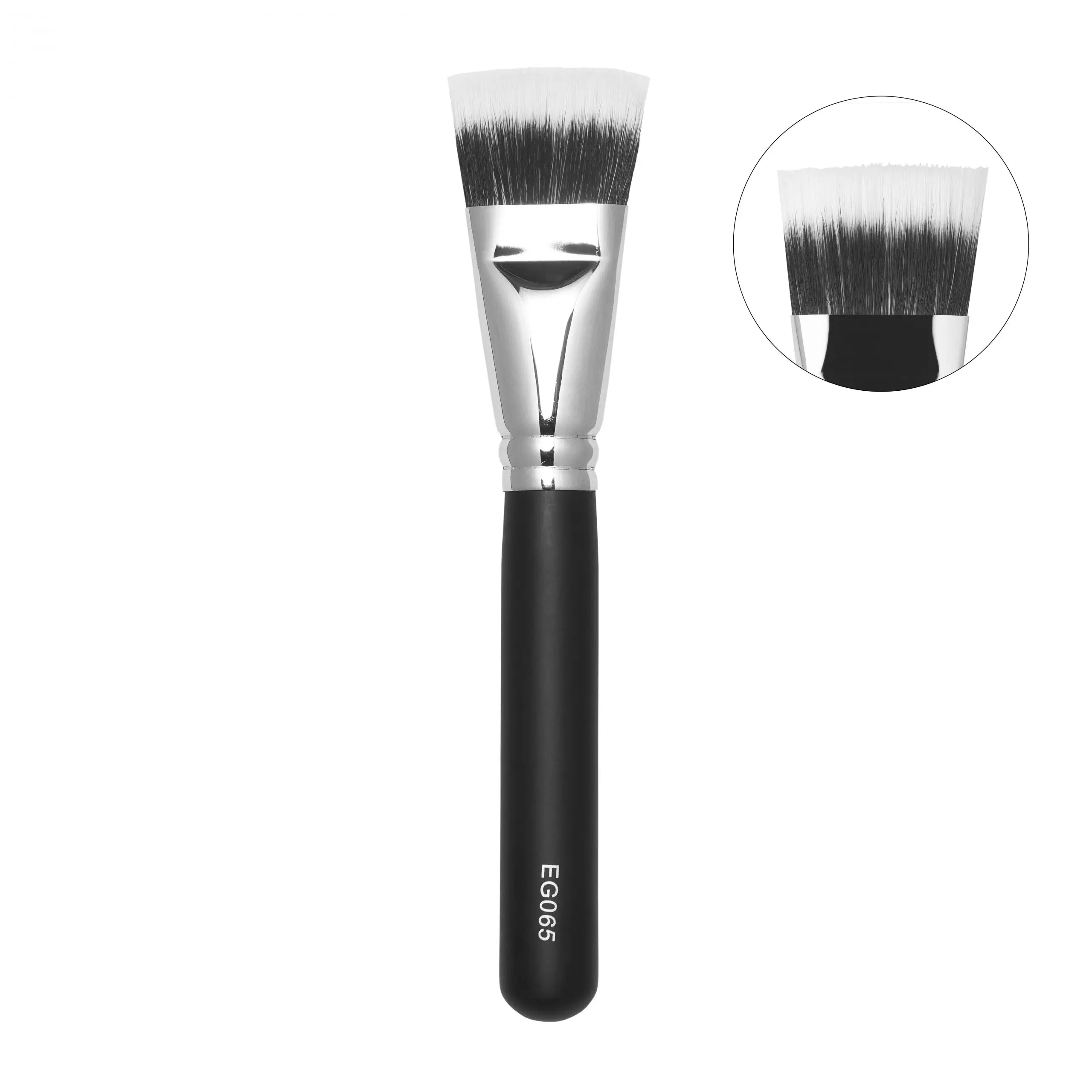 065 Foundation brush/ powder brush/ silk finishing EuropeGirl Cosmetics