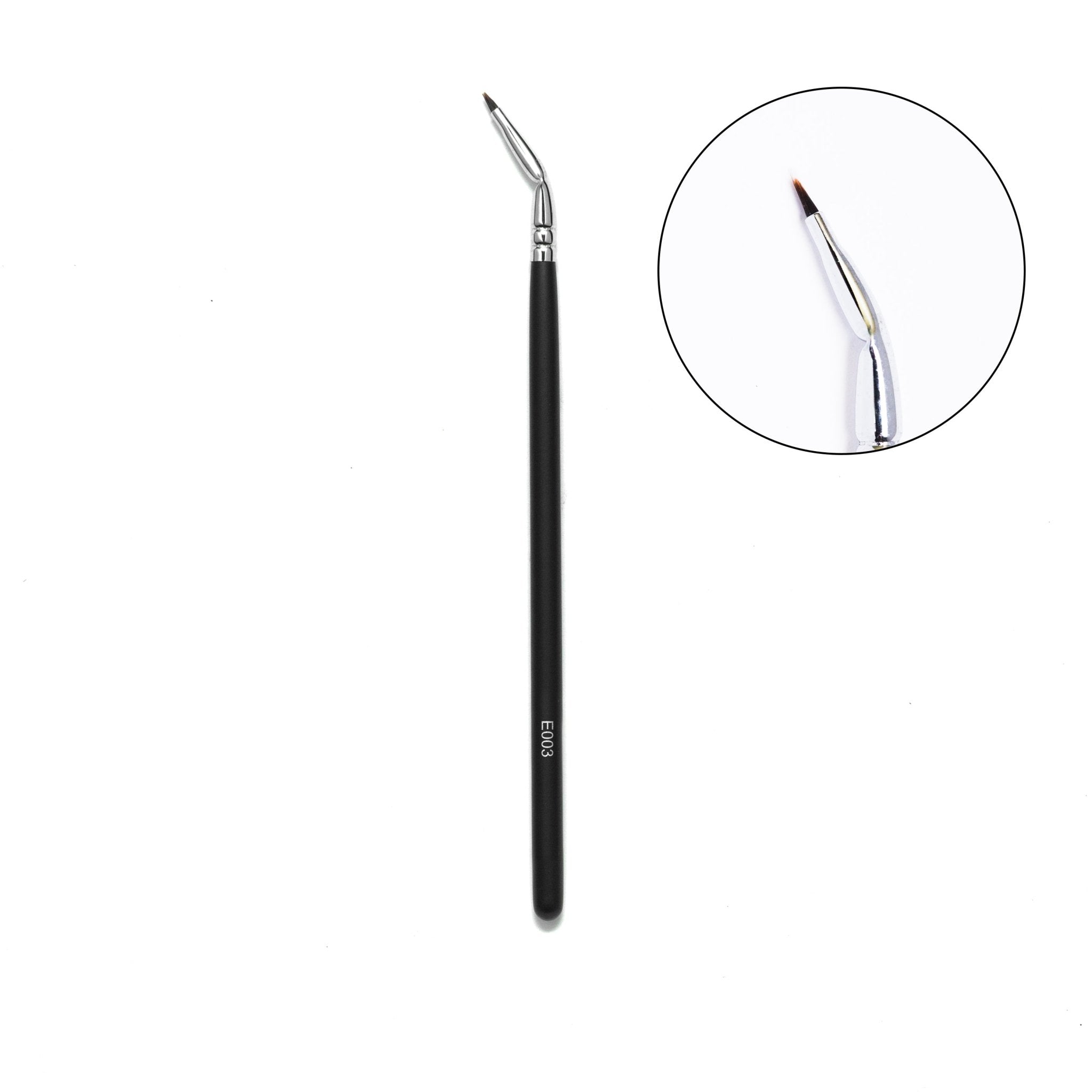 02 Eyeliner Brush