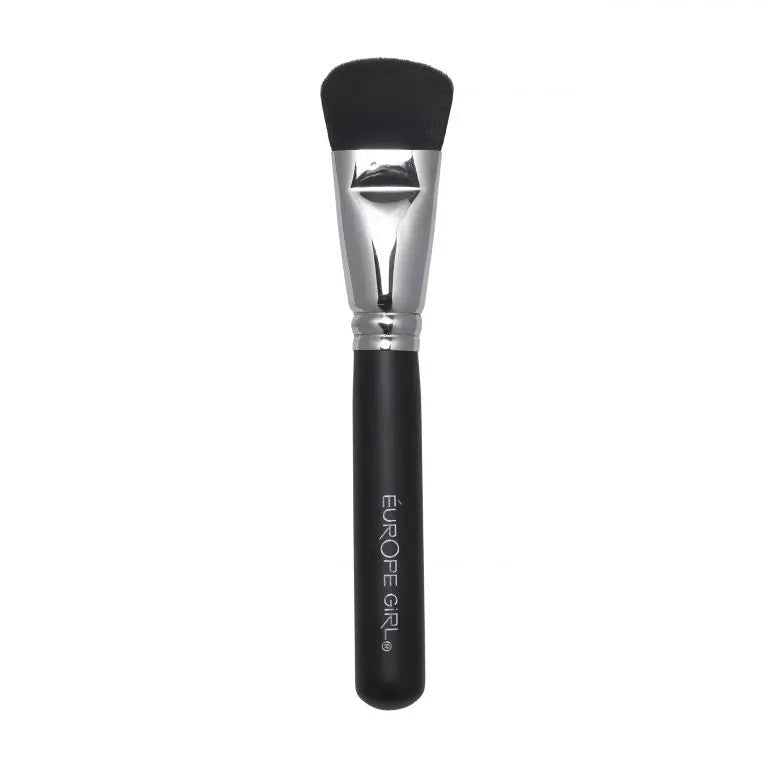 066 Éurope Girl foundation brush / highlighter brush / contour brush