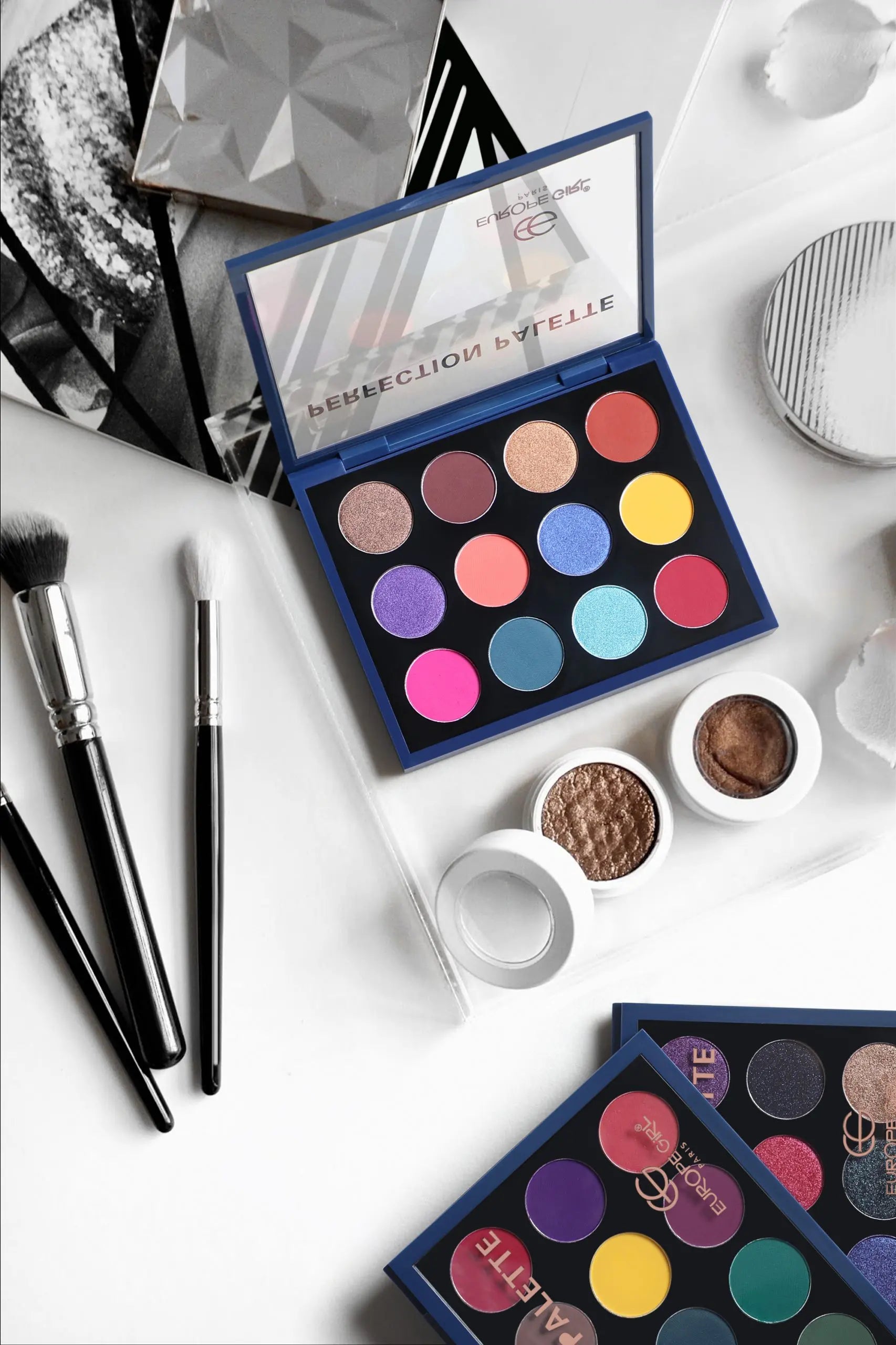 12 Colors Gems Eyeshadow – Perfection Palette